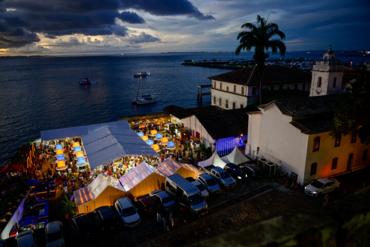 FEIRAS DO ARTESANATO DA BAHIA E ECONOMIA SOLIDÁRIA SÃO SUCESSO DE VENDAS E PÚBLICO NO MAM