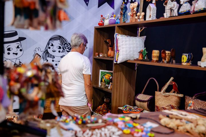 LOUNGE DO ARTESANATO DA BAHIA É UM DOS PREFERIDOS DO PÚBLICO DO SÃO JOÃO DA BAHIA