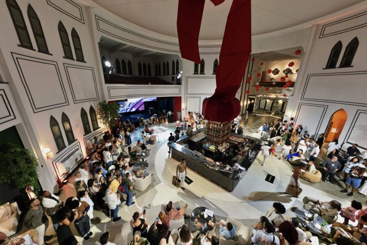 Desfile com peças exclusivas do Artesanato da Bahia marca lançamento do II FENABA 2025, na CASACOR Bahia