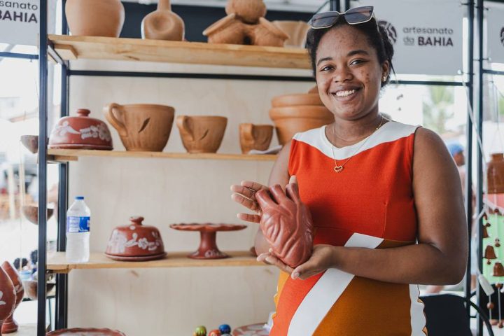 Maragogipinho celebra a Força do Artesanato Feminino no 3º Festival da Cerâmica Maragogipinho celebra a Força do Artesanato Feminino no 3º Festival da Cerâmica