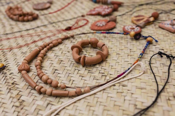 Biojoias das artesãs de Maragogipinho ganham destaque no desfile da marca Meninos Rei na São Paulo Fashion Week Biojoias das artesãs de Maragogipinho ganham destaque no desfile da marca Meninos Rei na São Paulo Fashion Week